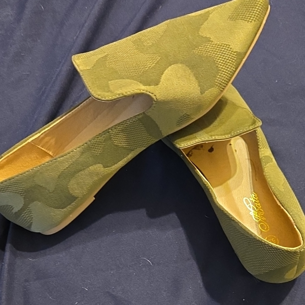 Camouflage Green Women's Loafers